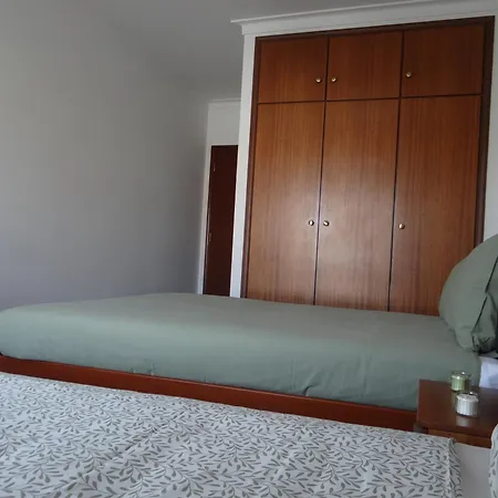 Quartos, Solar Da Sao נאזרה